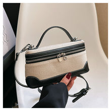 AnBeck „The Petite Bella“ kleine Canvas-Schultertasche