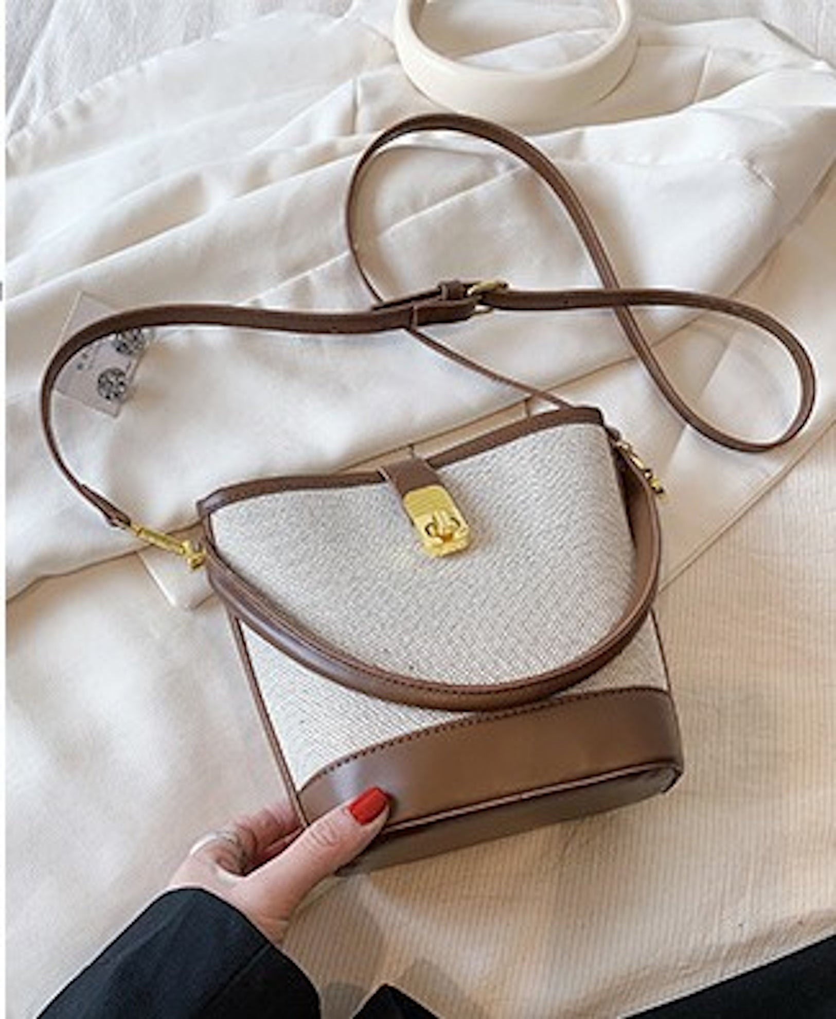 AnBeck 'The little Mighty' kleine Handtasche mit Schultergurt (2 Farboptionen)