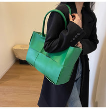 AnBeck „Classy beauty“ Shopper/Schultertasche (2 Farboptionen)